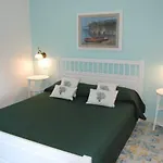 Marina Del Cantone 3*