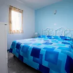Marina Del Cantone 3*
