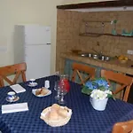 Marina Del Cantone 3*