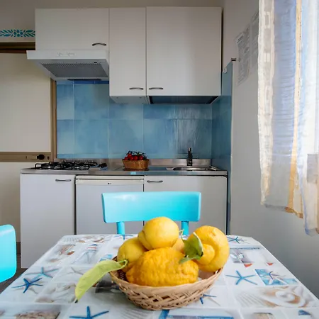Ξενοδοχείο με διαμερίσματα Marina Del Cantone