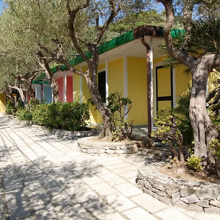 Marina Del Cantone Ξενοδοχείο με διαμερίσματα