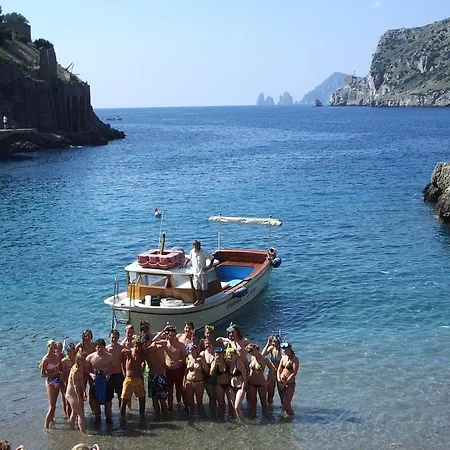 Ξενοδοχείο με διαμερίσματα Marina Del Cantone 3*