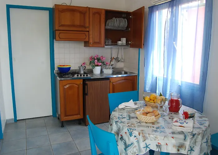 Marina Del Cantone Apartmanhotel