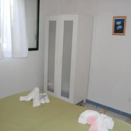 Marina Del Cantone Aparthotel