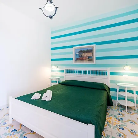 Marina Del Cantone 纳拉诺