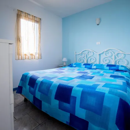 Marina Del Cantone 3*