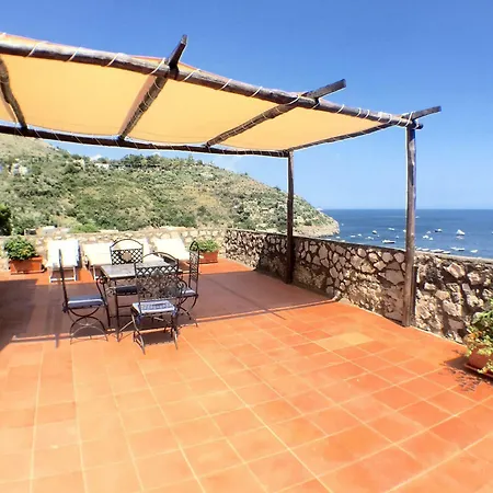 Aparthotel Marina Del Cantone